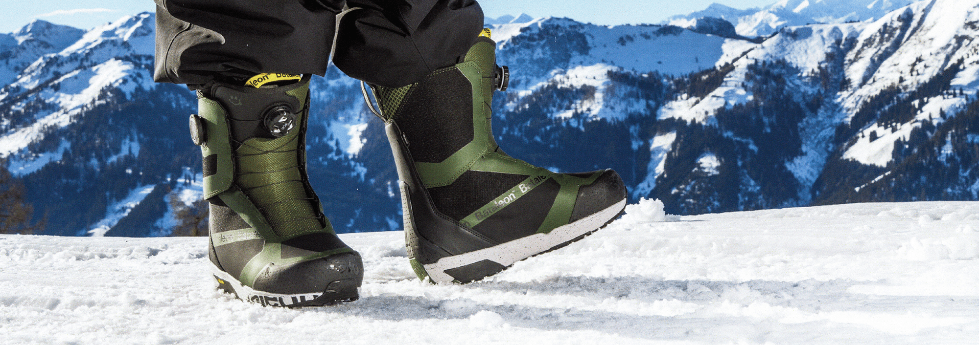 best snowboard boots for expert rider Burton Men's Waverange Step On X Black 8 and explore powder lines without sacrificing comfort SUN Snowboard Hard Boots, innovation