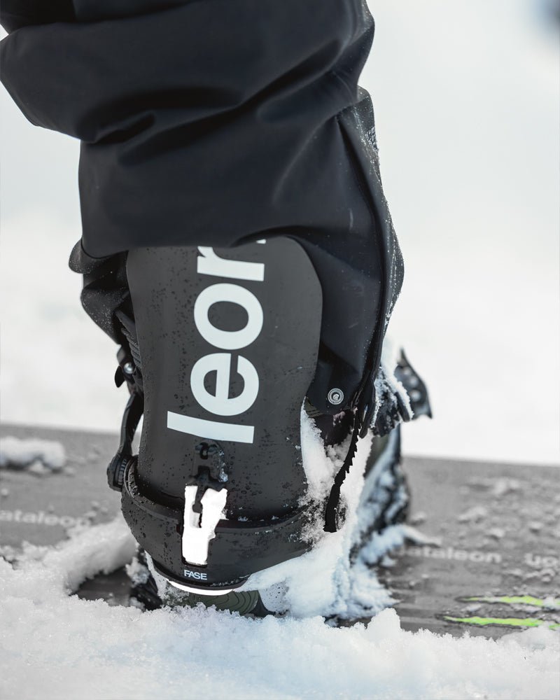 Bindings - Blaster AsymWrap™ FASE® Snowboard Bindings - Bataleon US