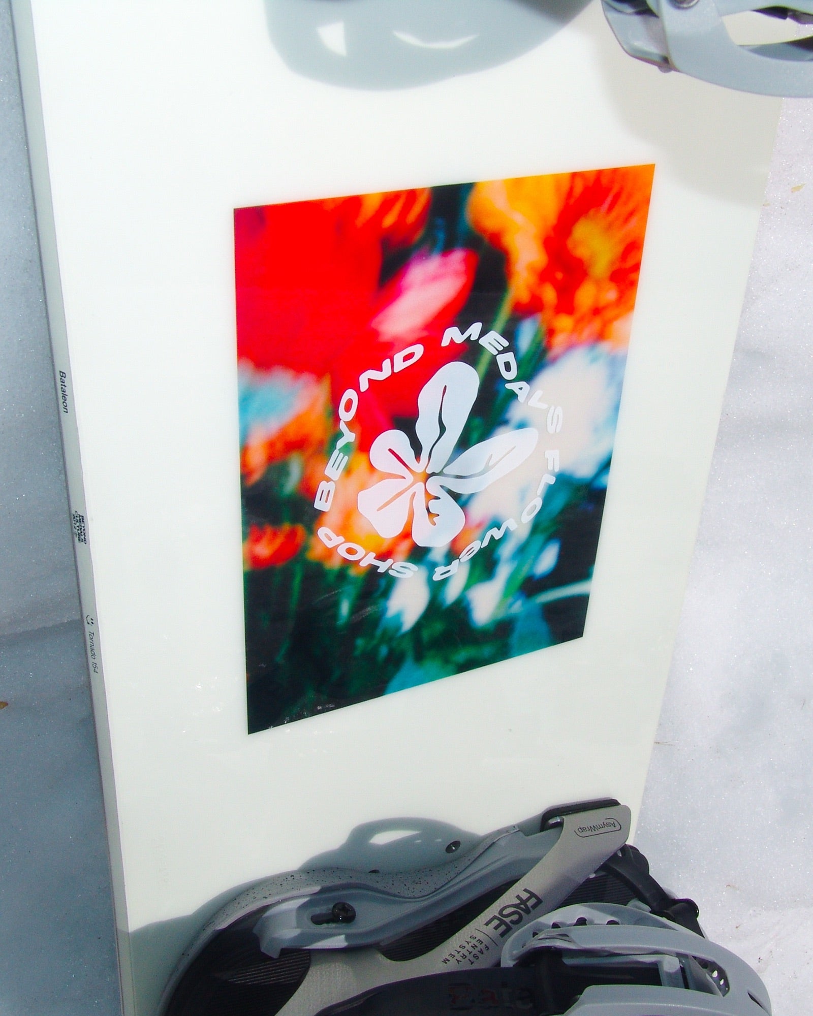 Bataleon Tornado x Beyond Medals Men's Snowboard 2025