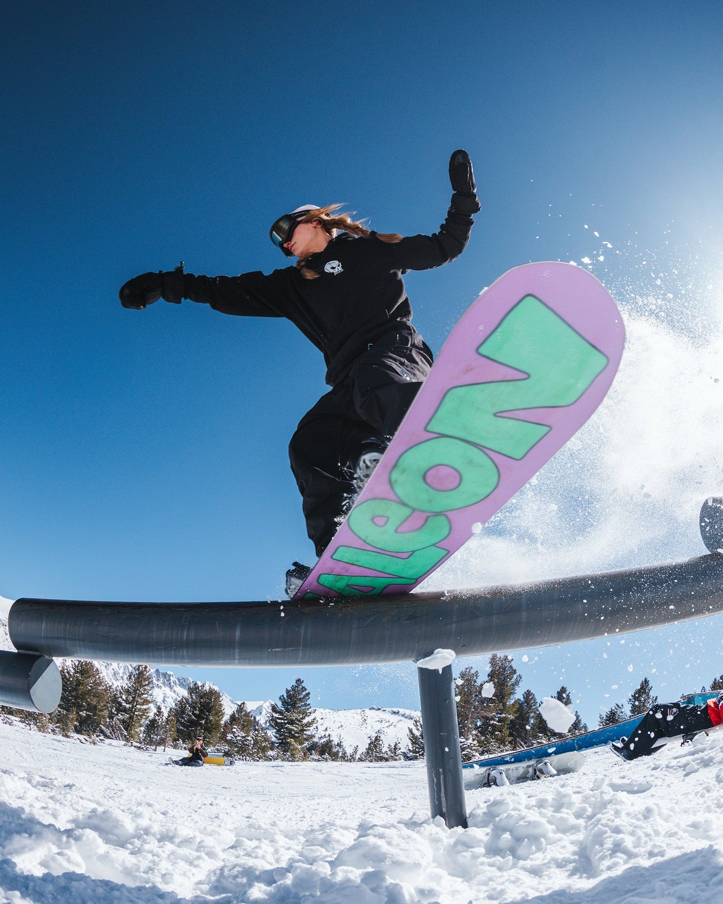 Women's Snowboards - Moodboard Women's Snowboard - Bataleon US