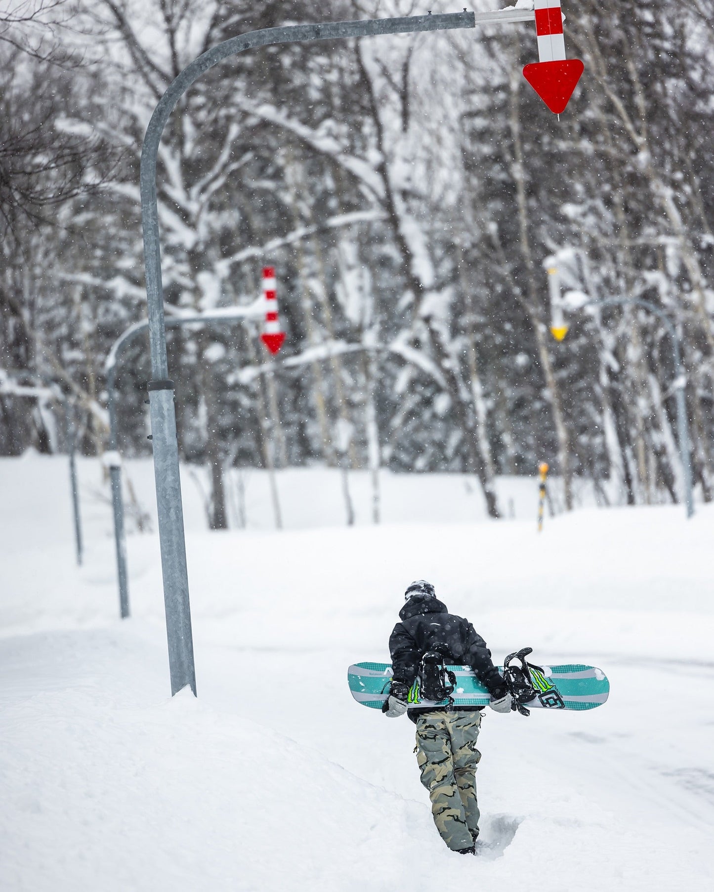 Men's Snowboards - Goliath Men's Snowboard - Bataleon US