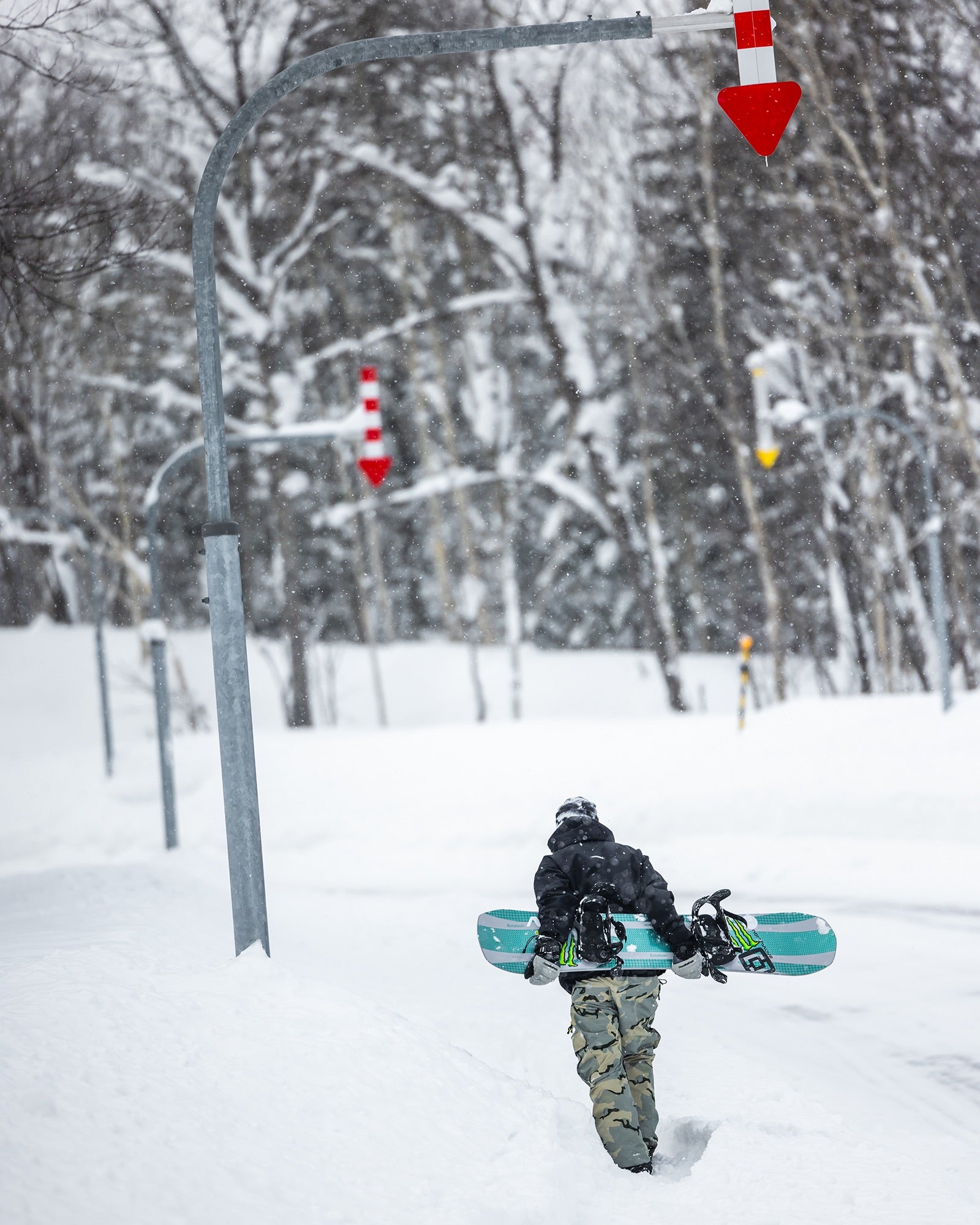 Men's Snowboards - Goliath Men's Snowboard - Bataleon US